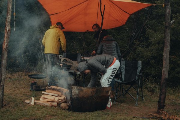 Quelles sont les techniques pour cuisiner des repas déshydratés en camping?